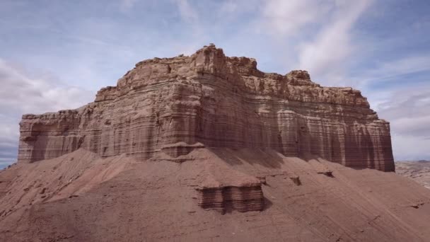 Панорамування Висоти Пташиного Польоту Дикого Коня Пустелі Юта — стокове відео