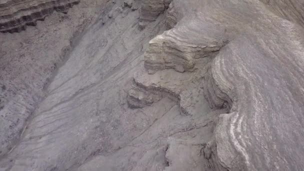 Widok Lotu Ptaka Nad Pustynnymi Wzgórzami Oglądając Teren Erozji Utah — Wideo stockowe