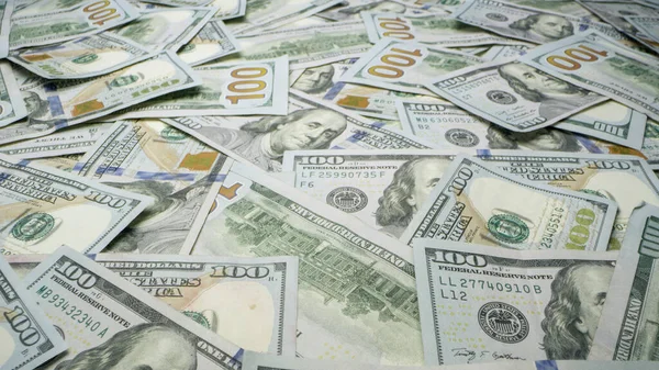 Grămadă Mare Bancnote 100 Dolari Împrăștiate Masa Sus Imagini stoc fără drepturi de autor