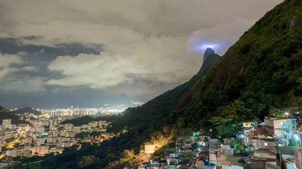 Skyer Som Skjuler Statuen Jesus Gjenløser Rio Janeiro – stockfoto