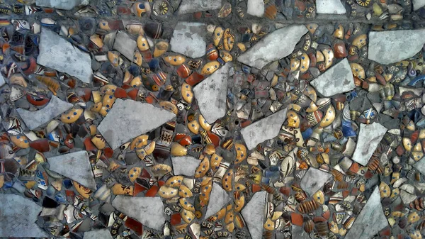 Mozaik rasgele parçaları, el yapımı seramikler ve bütün yapılır