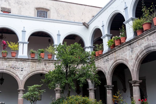 Internal patio of the Coyoacan convent.