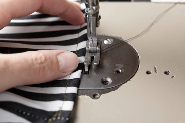 Close Hand Stitching Fabric Using Sewing Machine — Stock Photo, Image