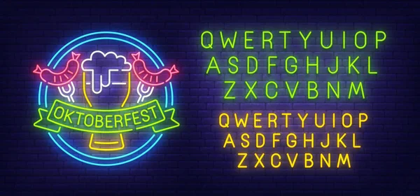Oktoberfest neonreklám, fényes jelzőtábla, könnyű banner. Sör fél logo. Neon jel alkotója. Neon szöveg szerkesztése — Stock Vector