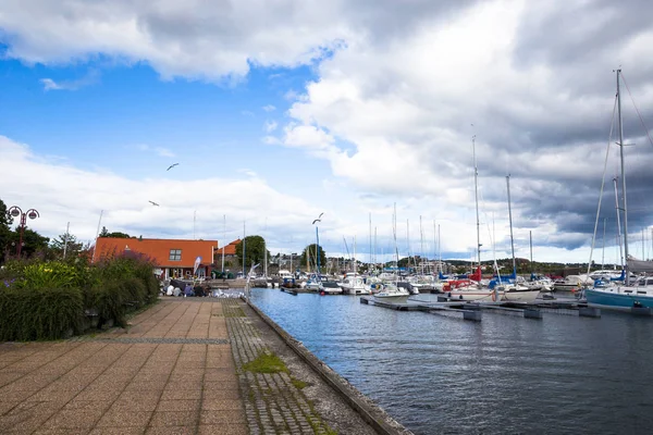 Christianssand ciudad en el soleado día de verano, Noruega Imagen de archivo