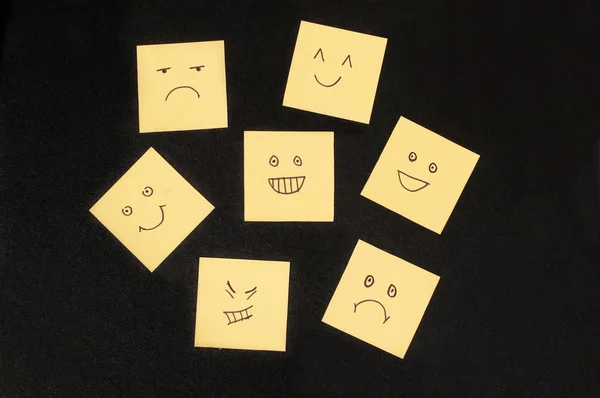 黒板の種々 の感情の様々 な顔文字. ストック画像