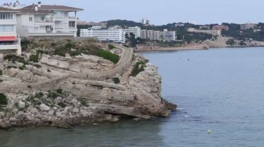 gün batımında vahşi Plajı'na taş merdiven