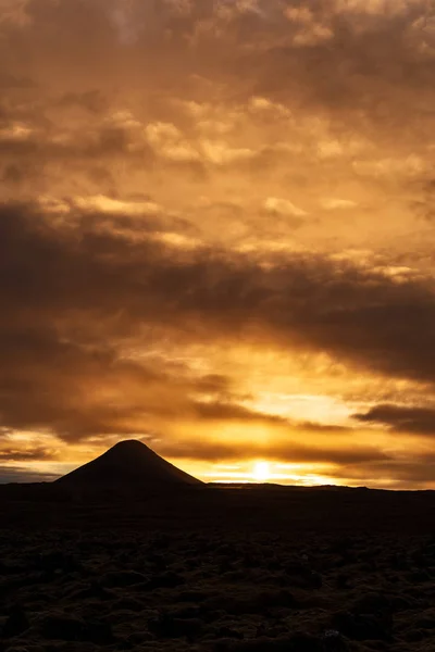 Góra Keilir Zachodzie Słońca Reykjanes Koło Reykjaviku Islandia — Zdjęcie stockowe