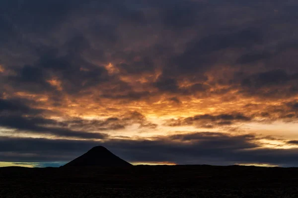 Góra Keilir Zachodzie Słońca Reykjanes Koło Reykjaviku Islandia — Zdjęcie stockowe