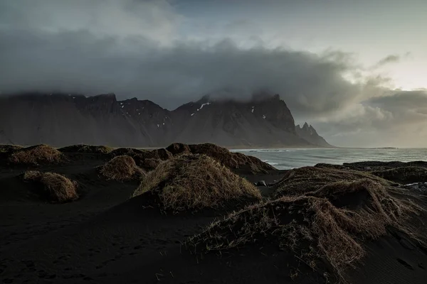 İzlanda'da Vestrahorn Dağı — Stok fotoğraf