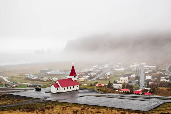 Iglesia en Vik i Myrdal, Islandia — Foto de stock gratis