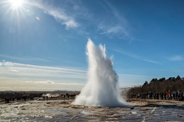 İzlanda'daki geysir