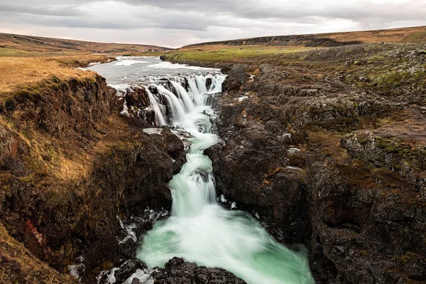 Kolugljufur Wasserfall in Island — Stockfoto