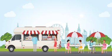 Fast food street kavramı insanların satın alma ve yemek yeme kamyon ve Şehir Parkı, sokak gıda araba vektör düz çizgi film illüstrasyon içmek.