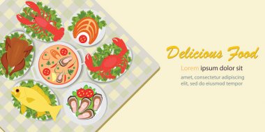 Tavuk salatası ve deniz ürünleri ile lezzetli yemek menüsü.