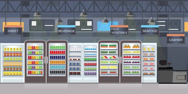 Interior del supermercado con productos en estantes . — Vector de stock