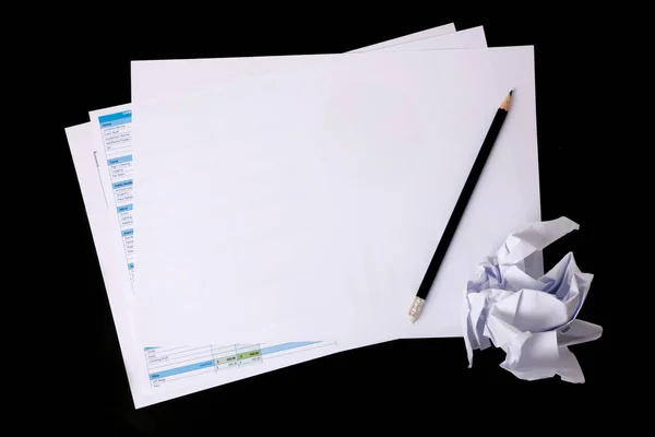 Blanco Kladblok Spreadsheet Met Penceil Blanco Papier Zwarte Achtergrond Ruimte — Stockfoto
