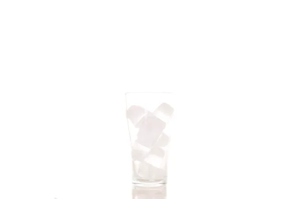 Eis Glas Auf Weißem Hintergrund Kopierraum — Stockfoto