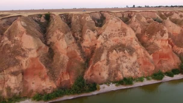 Letecký Snímek Drsné Pobřeží Černého Moře Vypadá Jako Obří Válečníků — Stock video