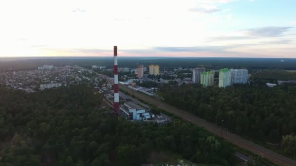 Foto Aerea Alto Tubo Industriale Grande Negozio Vapore Kiev Estate — Video Stock