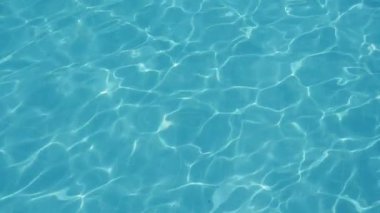 Güzel deniz suları yaz aylarında güneşli bir günde celeste deniz dalgaları beyaz ve mavi gölgeler ile turkuaz ve beyaz noktalar Arty görünümünü değiştirme ile kaplıdır. Onlar neşe, sanat konusunda hava atan ruh hali ve dinlenme ilham.