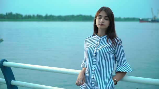 Glamour Young Woman Waiting River Embankment Evening Summer Exciting View — Stock Video