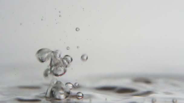 Arty Water Kralen Cijfers Reshaping Mysterieuze Wijze Slowmotion Opvallend Macro — Stockvideo