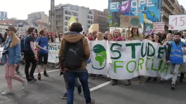 Brussels Belgium March 2019 Inspiring View Thousands Young Green Activists — Stock Video