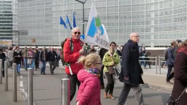 Bruxelles Belgio Marzo 2019 Veduta Allegra Centinaia Persone Sorridenti Che — Video Stock