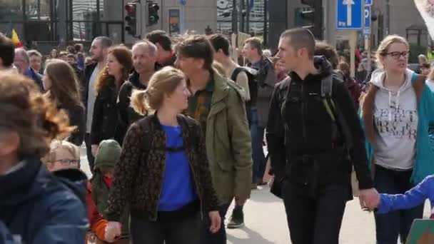 Bruxelles Belgique Mars 2019 Vue Encourageante Manifestants Actifs Jeunes Pour — Video