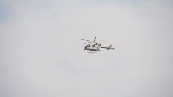 Brussels Belgium Március 2019 Tekintettel Lógó Általános Rendőrségi Helikopter Védekező — Stock videók