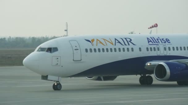 Κίεβο Ουκρανία Ιουνίου 2018 Εκπληκτική Θέα Του Σύγχρονου Επιβατικού Αεροπλάνου — Αρχείο Βίντεο