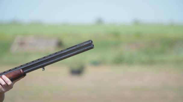 Sporting Gun Shooting Aiming Clay Targets Range Slo Espléndido Primer — Vídeos de Stock