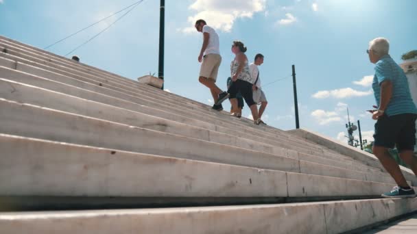 Atenas Grecia Agosto 2019 Impresionante Vista Una Escalera Alta Amplia — Vídeos de Stock