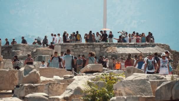 Athens Greece August 2019 Curious View Large Crowd People Strolling — Stock Video