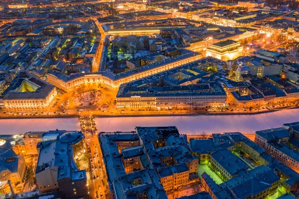 Den historiska centrum av Saint-Petersburg, skjuten av Drone. Antenn uppifrån — Stockfoto