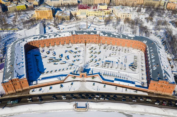 ST. PETERSBURG, RUSIA - MARZO, 2019: Museo del Equipo Militar, vista aérea . — Foto de Stock