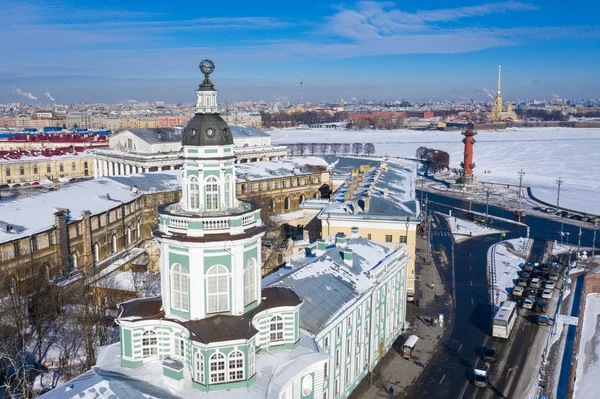 Aerial view from drone Kunstkammer, Rostral column, Peter and Paul Fortress and the Palace Bridge across the Neva River in St. Petersburg — Stock Photo, Image