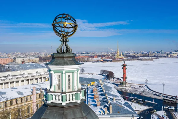 Dome with armillary sphere of the Kunstkammer in St. Petersburg, Russia — Stock Photo, Image