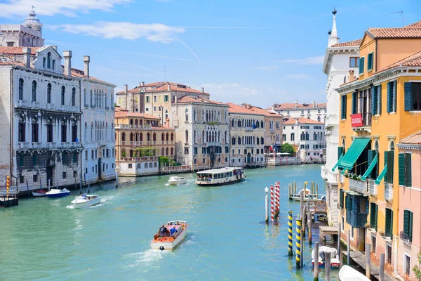 Benátky, Itálie-květen, 2017: úžasný pohled na krásné Benátky, Itálie. — Stock fotografie