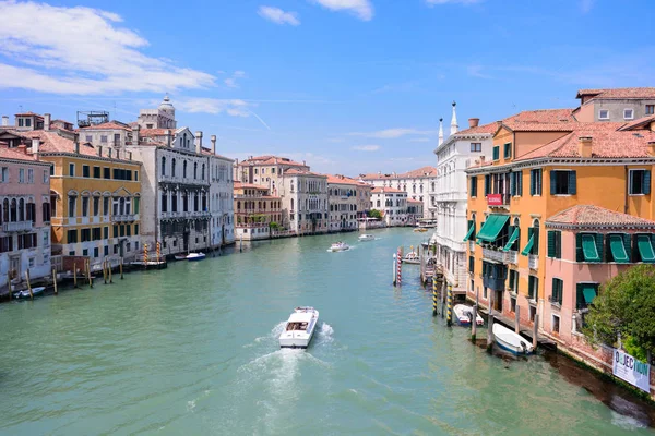 VENECIA, ITALIA - MAYO 2017: Increíble vista sobre la hermosa Venecia, Italia . — Foto de Stock