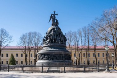 Rusya'nın Milenyum'u bronz anıt (1862 yılında inşa edilmiştir) Novgorod Kremlin 