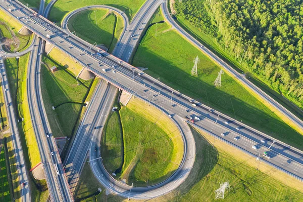 St. Petersburg'da Kad yol kavşağı, havadan görünüm