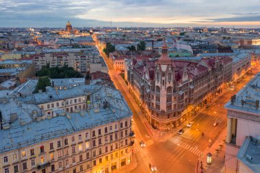 Saint-Petersburg, Rusya'daki kentsel kurumlar