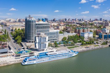 Rostov-On-Don, Rusya - Mayıs 2019: Rıhtımda nehir limanı. Rostov. Rusya