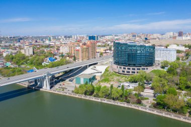 Rostov-On-Don, Rusya - Mayıs 2019: Rostov-on-Don ve Don Nehri'nin havadan görünümü. Rusya
