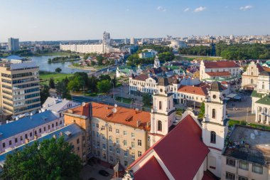 Minsk tarihi merkezinin panoramik görünümü. Belarus.