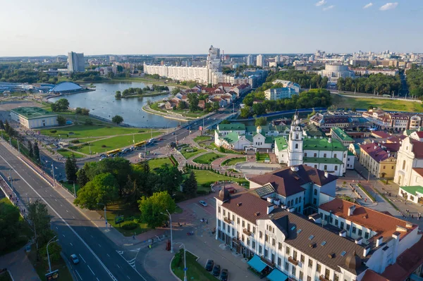 Minsk, Bělorusko - červenec 2019: Panoramatický výhled na historické centrum Minsku. Bělorusko. — Stock fotografie