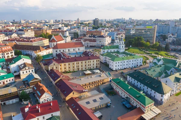 Мінськ, Білорусь - липень 2019: Повітряний вид на передмістя Трійці - старий історичний центр, Мінськ, Мінськ, Білорусь. — стокове фото