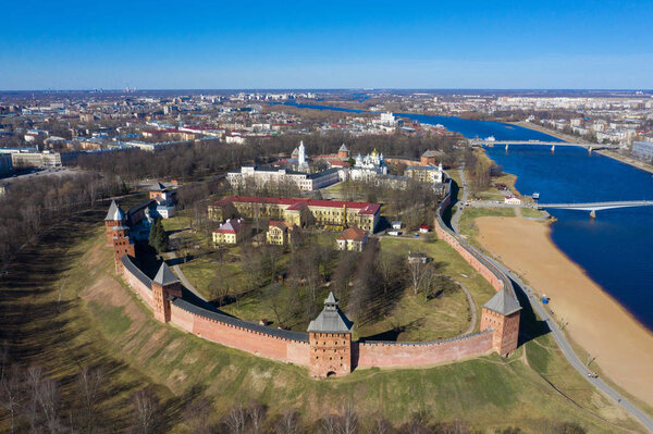 Великий Новгород, старый город, древние стены Кремля
,